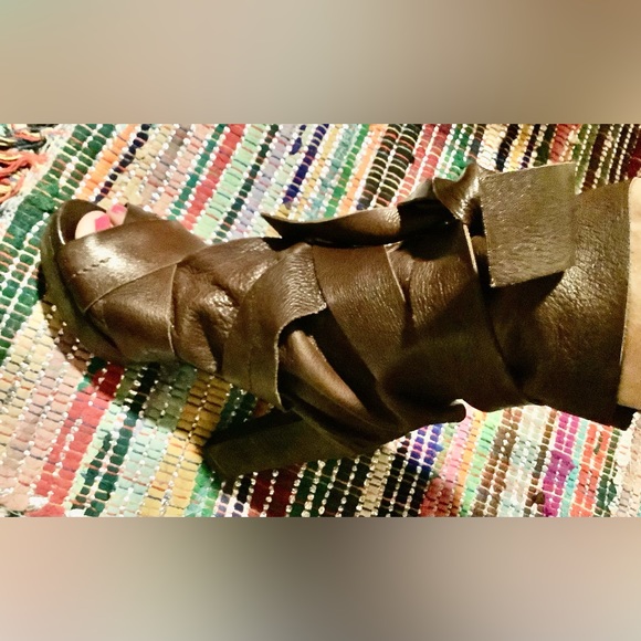 “Chloe” chocolate brown strappy platform heels - Picture 1 of 5